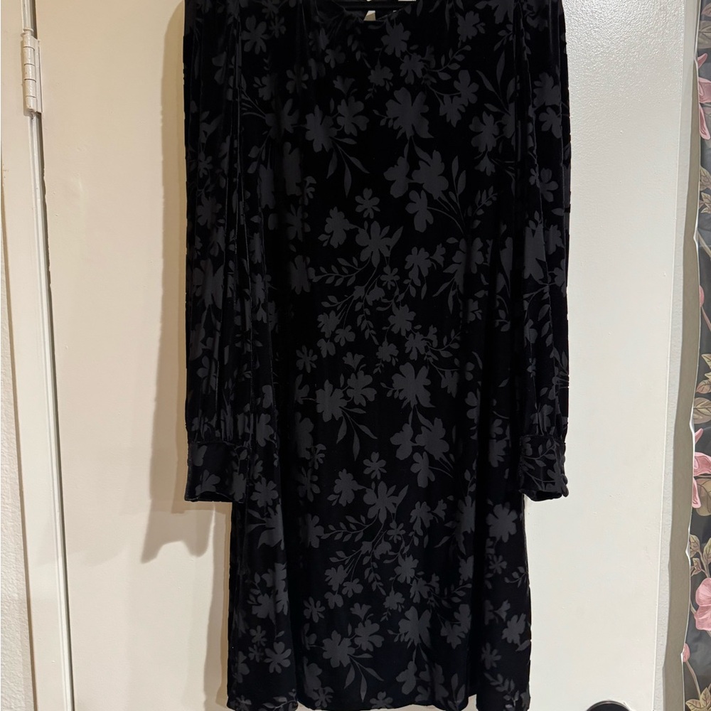 Calvin Klein Black Bishop Sleeve Cocktail Dress